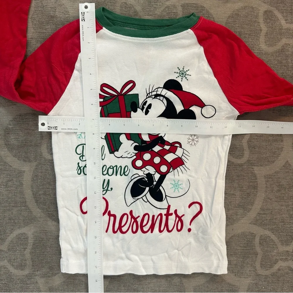 Disney Store Minnie Mouse “Did somebody say Presents?” pajama top